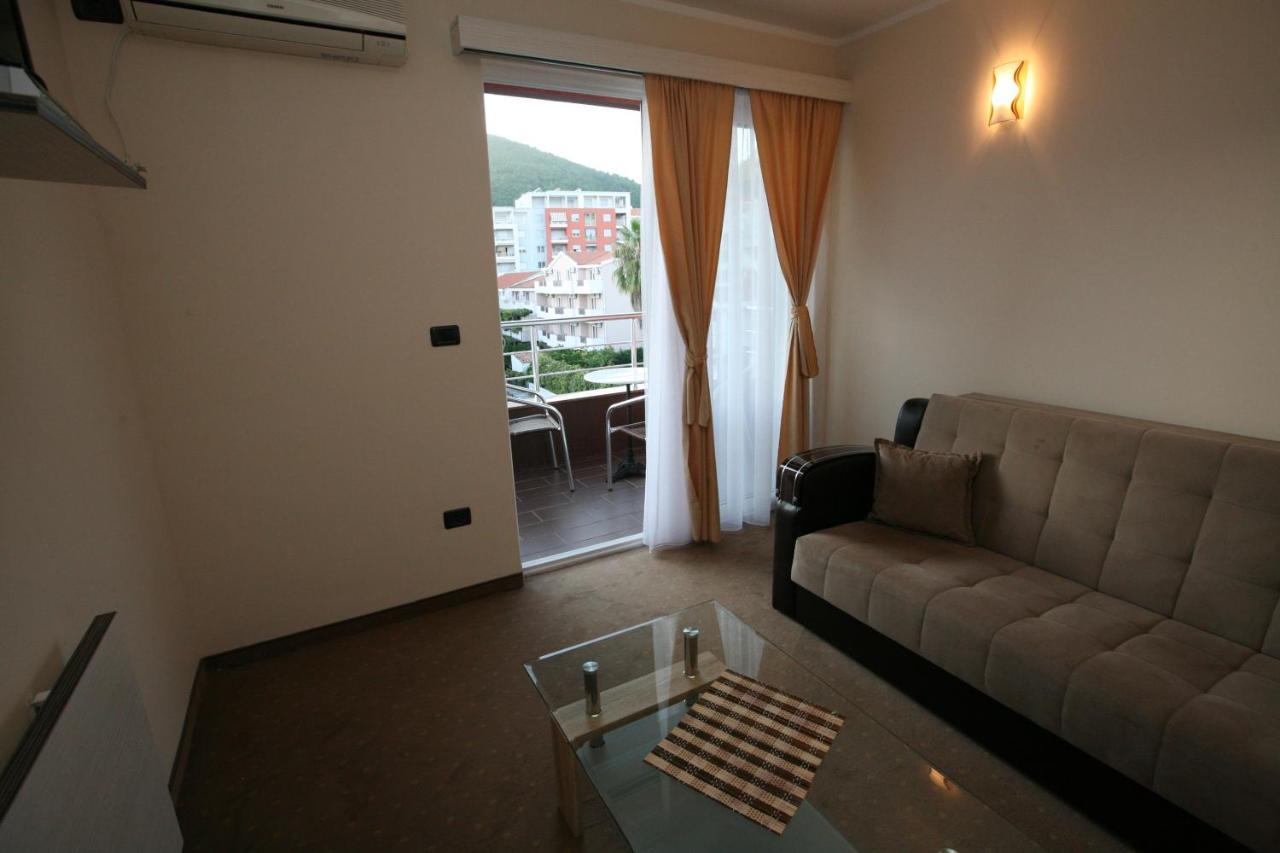 Vilaelenamarko Budva Exterior photo